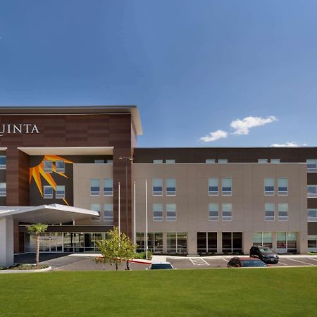 La Quinta Inn & Suites By Wyndham San Antonio Seaworld Lafb Exteriér fotografie